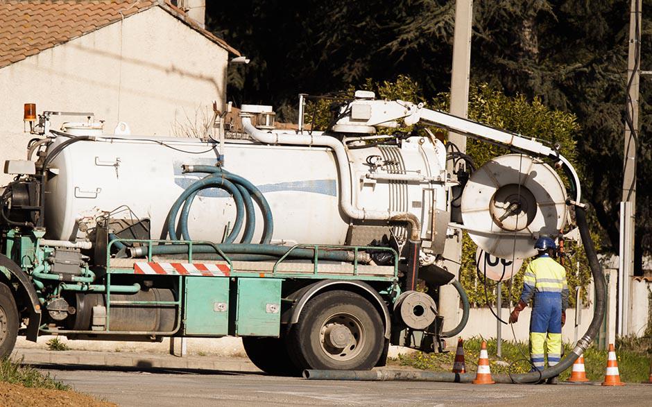débouchage canalisation eaux usées Mériel